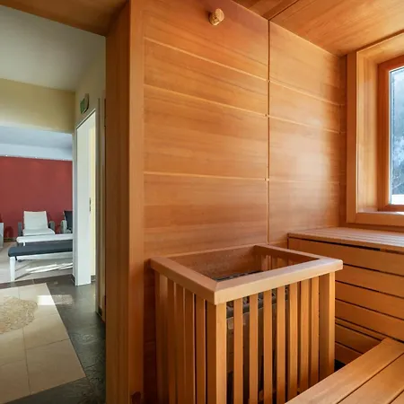 ホテル Hammerwirt - Forellenhof ウンタータウエルン